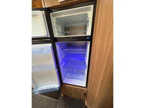 Knaus Sun Ti 700 MX photo: 18
