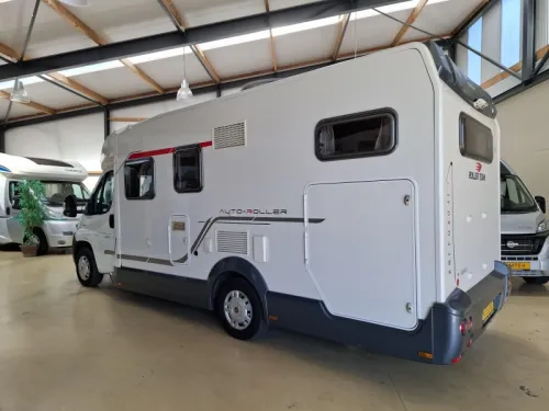 Roller Team Garage P 130PK AUTOMATIC Transverse bed photo: 2