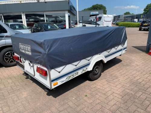 Alpenkreuzer Pennine Fiesta 2+2 Folding camper Awning 4 berths kitchen Awning 2011 photo: 4