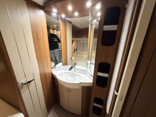 Hobby Premium 460 UFE BJ13, Mover, Awning, LUXE photo: 2