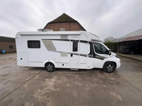 Knaus Sun Ti 700 MX photo: 2
