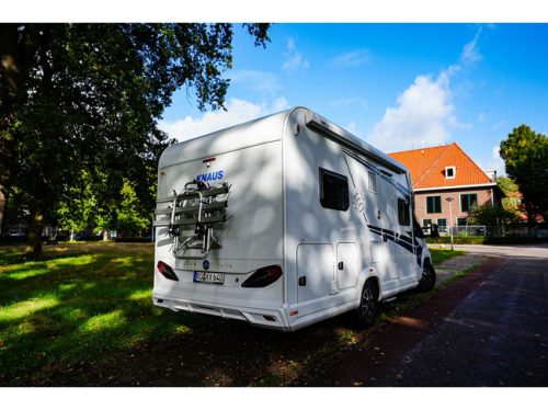 Knaus LIVE WAVE 650 MF photo : 4