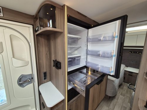 Kabe Ametist 560 GLE B2, Single beds  photo: 16