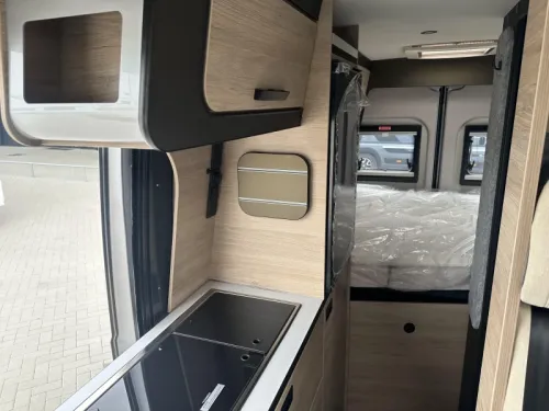 Weinsberg CaraBus 600 MQ edition FIRE / automaat  foto: 7