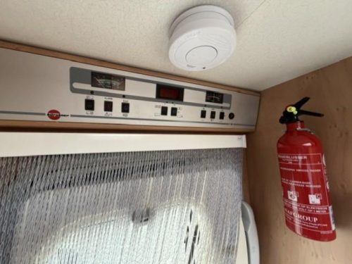 B&uuml;rstner Harmony 590 2.8 - AIRCO + SCHOTEL  Foto: 18