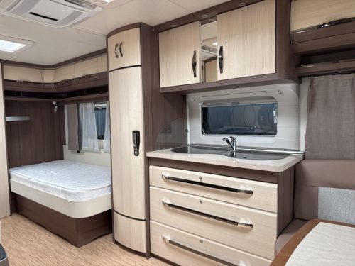 Hobby Prestige 560 WLU Mover/Bike rack/Air conditioning photo: 5