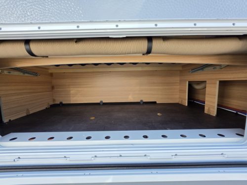 Dethleffs Summer Edition 460 EL Airco, Single beds  photo: 13