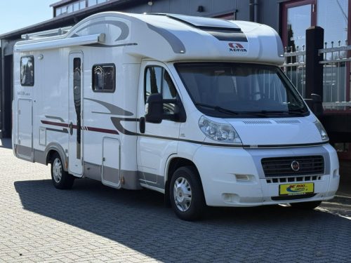Adria Matrix 680 SP Spacious seating! photo: 3