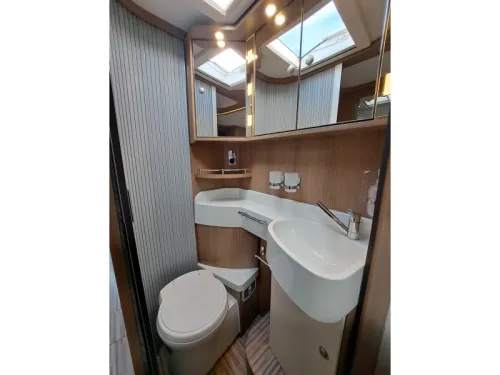 Carthago Malibu 440 QB Carthago Queensbed! photo: 12
