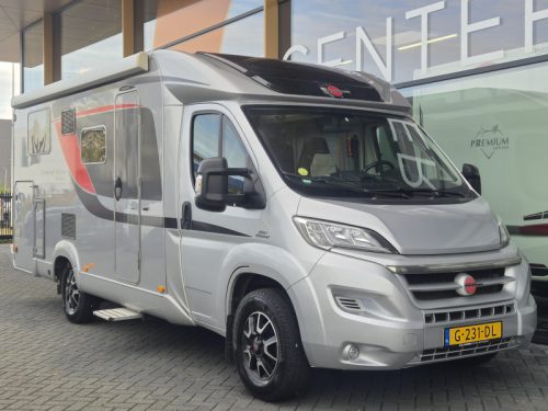 B&uuml;rstner Travel Van 690 G Lengtebedden  foto: 7