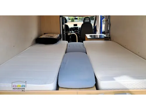 Peugeot Boxer Solar panel / Single beds  photo: 8