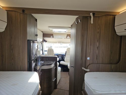 Hymer B674 SL  photo: 14