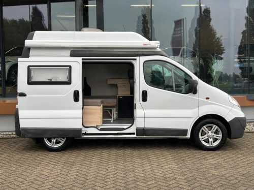 Opel VIVARO CAMPER / AWNING / STOVE / CAMERA photo: 5