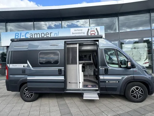Adria Twin Supreme 600 SPB 9t Automatic/SOLAR/TOWBAR photo: 1
