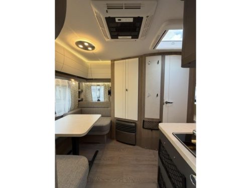 Hobby On Tour 460 DL Mover, Markise, Klimaanlage Foto: 11