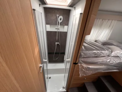 Adria Coral 670 DL AUTOMATIC/180HP photo: 9