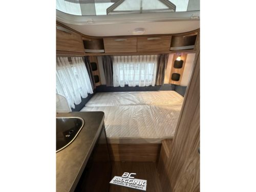 Eriba Feeling 425 Transverse bed Floor heating Mover photo: 5