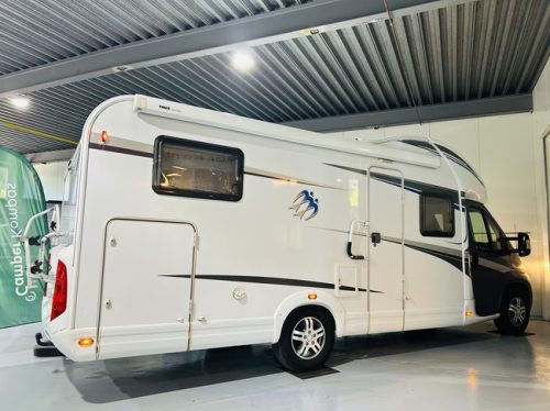 Knaus Sky Wave R21, Single beds and pop-top roof, EURO 5, Inverter 200W photo: 6