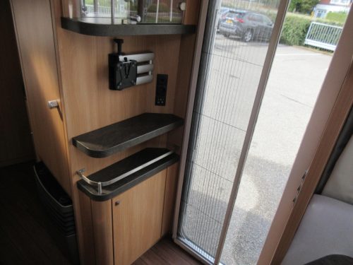 Knaus Sudwind Silver Selection 450 FU WITH MULTINOVA AWNING photo: 14