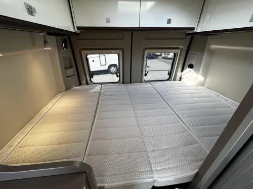 B&uuml;rstner City Car 540 Querbett/5,40m/2020/Euro6 Foto: 10