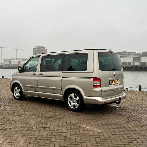 VOLKSWAGEN MULTIVAN TDI 128 KW 2.5 AUT photo: 3