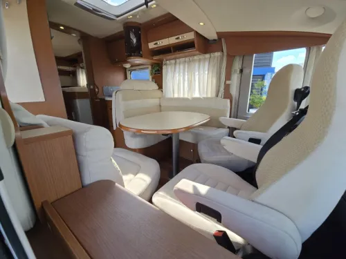 Hymer B678 Year of manufacture 2011 photo: 12