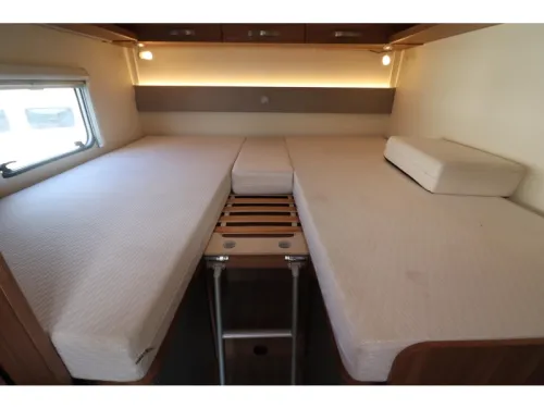 Weinsberg CaraLoft 700 MEH Einzelbetten Foto: 22