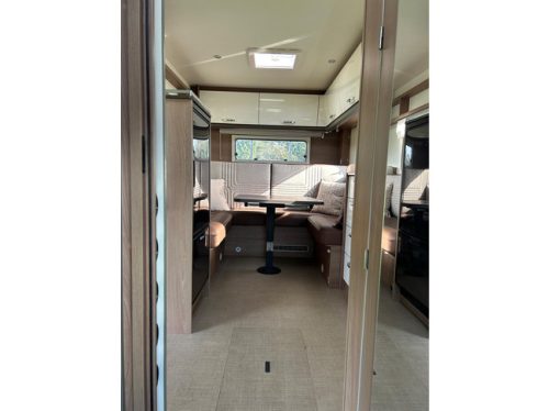 B&uuml;rstner Harmony Line Lyseo BT6441 Automaat Half integraal camper Nieuwstaat! foto: 6