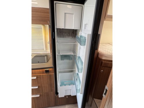 Hymer ML-T 580 - Hydraulische St&uuml;tzen - Foto: 9