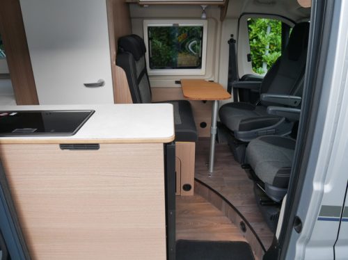 Carado CV 540, 5.40 Meter Van conversion, Transverse bed!! photo: 6