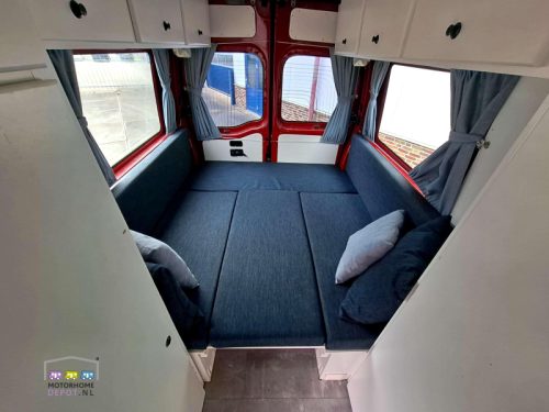 Renault Master Van conversion | Towing hitch | photo: 6