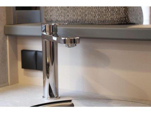 Dethleffs Pulse I 7051 GT-Line DBM Cama de matrimonio + Techo elevable foto: 36