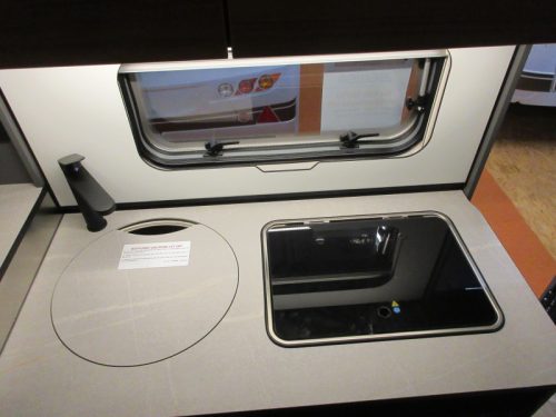 Eriba Feeling 470 COMPACT SINGLE BEDS!! photo: 5