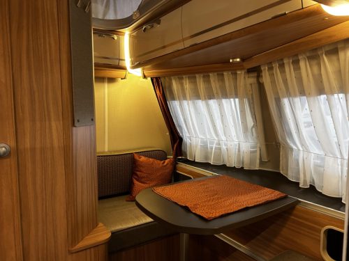 Eriba Touring Triton 430 Met Unico Verona luifel  foto: 2