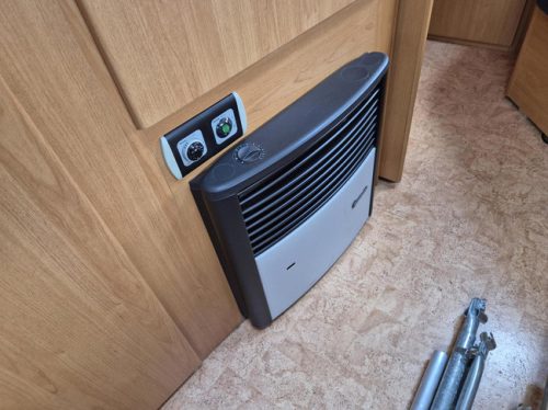 Dethleffs Camper Lifestyle 510 French bed, mover, awning + VT photo: 15