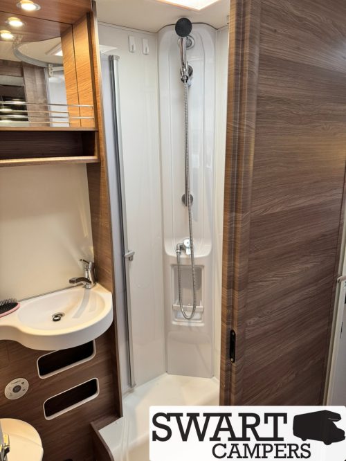 Knaus L!ve TI 700 MEG, Single beds Automatic photo: 16
