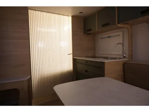 Caravelair Exclusive Line 475 Combi 6E heating photo: 5