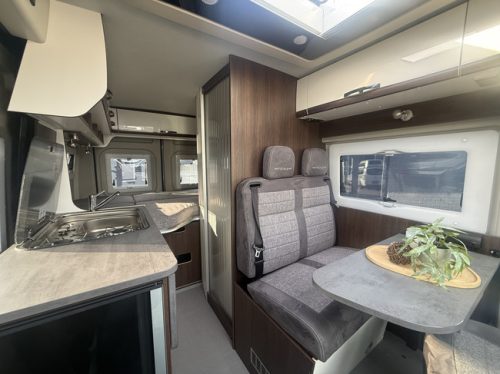 P&ouml;ssl Summit Prime 540 skyroof 9 speed automatic Euro 6 transverse bed navi camera remis plisse flyscreen door bike rack alloy wheels climate control cruise control photo: 23