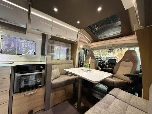 Adria Matrix 670 DC Queensbett / Hubdach | A69 Foto: 11
