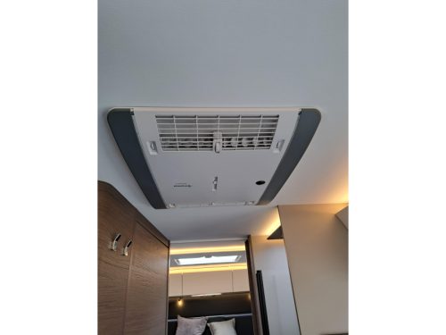 Adria Supersonic 780 SL with Luxury Cabin Seats photo: 15
