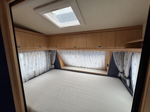 Hobby De luxe Easy 440 SF incl mover en voortent  foto: 9
