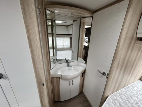 Hobby De Luxe 540 KMFE photo: 12