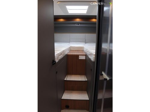 Hymer BMC-I 680 170pk Automaat | Facelift! | Hefbed | Alde | Lithium | Lengtebedden | Stoelverwarming | Gescheiden douche | SLC Chassi foto: 19