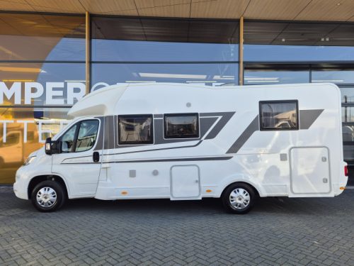 Adria Matrix 640 DC Face to face 2021 photo: 3