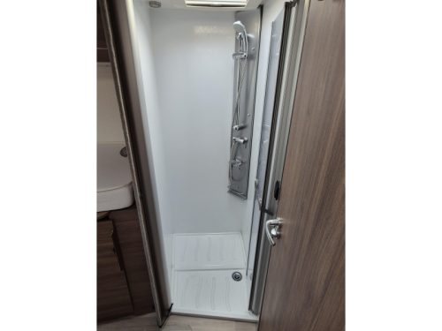 Pilote Essentiel G 740 AUT. 9-T MY2021 TWINBED  Foto: 14