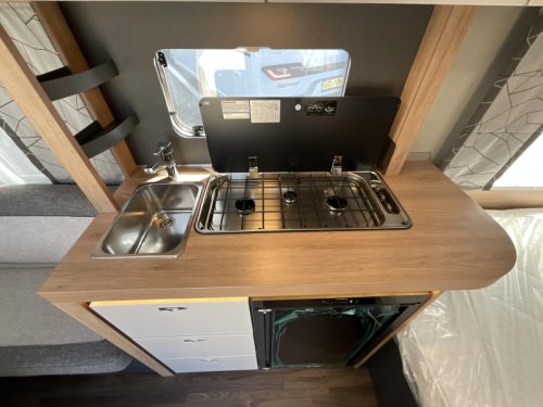 Knaus Sport 450 FU FRENCH BED-MOVER-NEW photo: 7