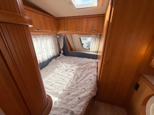 Hobby De luxe Easy 500 KMFE 6 berths, Awning with walls photo: 7