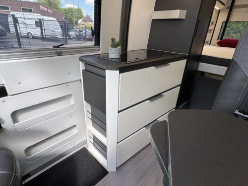 Adria Twin Sports 640 SGX Supreme 180 ch AUTOMATIQUE 9 vitesses Euro6 Fiat Ducato Maxi 4250 kg **Lits jumeaux r&eacute;glables en hauteur / Toit relevable m photo : 14