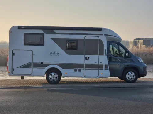 B&uuml;rstner Lyseo Time T Skyline 690 G Edition  foto: 1