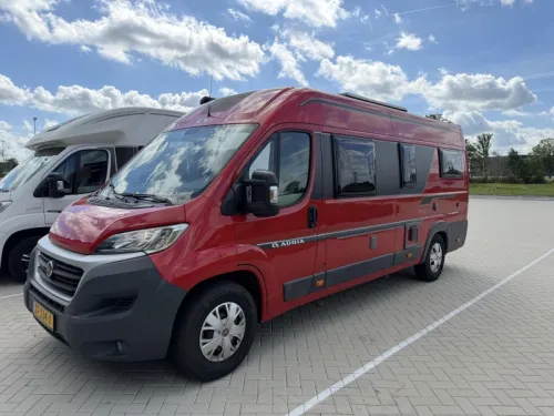 Adria Twin 640 SLX Solaranlage - Anh&auml;ngerkupplung Foto: 1